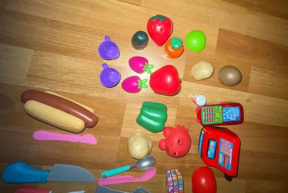 Mixed Lot of Plastic Pretend Play Food, Kitchen Utensils, and Cash Register Toy